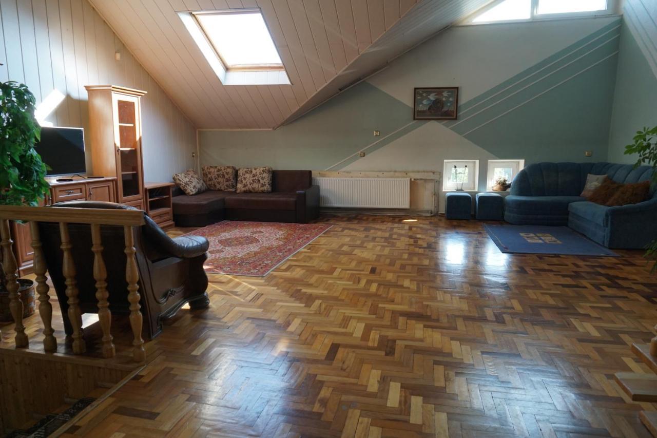 Šiauliai Home For Guests Lakstingala מראה חיצוני תמונה